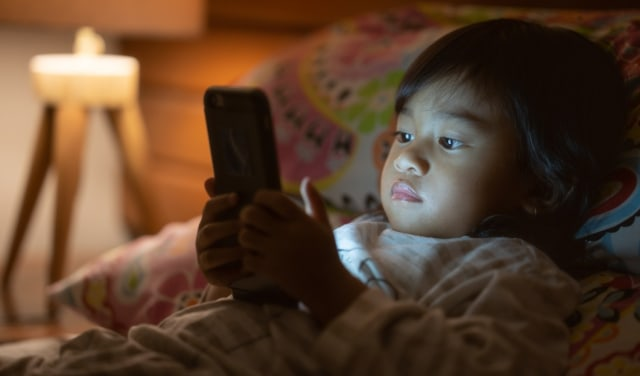 Cara Batasi Penggunaan Gadget pada Anak